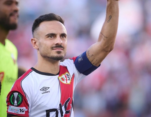 Malas noticias en el Rayo con la evolución de Álvaro García