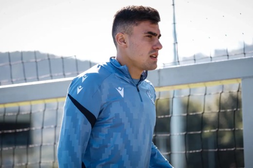 Última hora sobre las molestias de Barrenetxea y Zakharyan