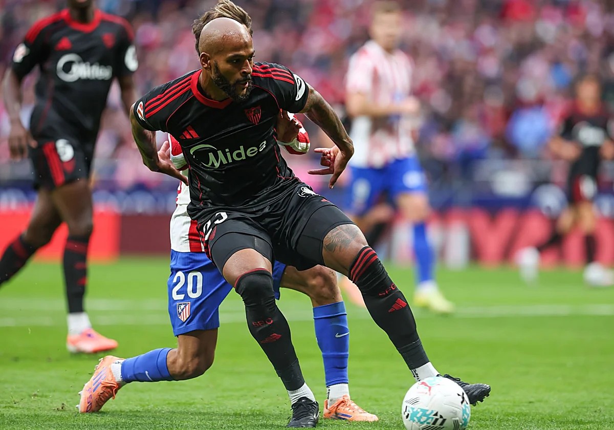 El Sevilla confirma una nueva lesión en su defensa