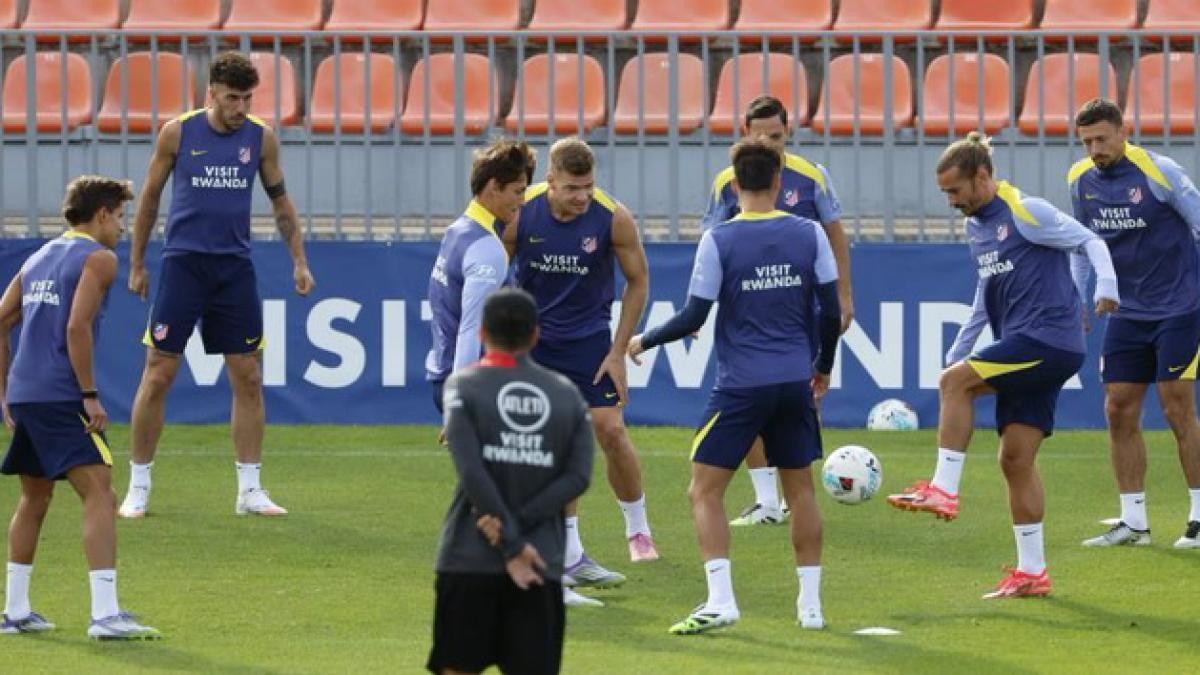 Última hora sobre Julián Álvarez, Oblak, Hancko, Barrios, Llorente, Giménez y Baena