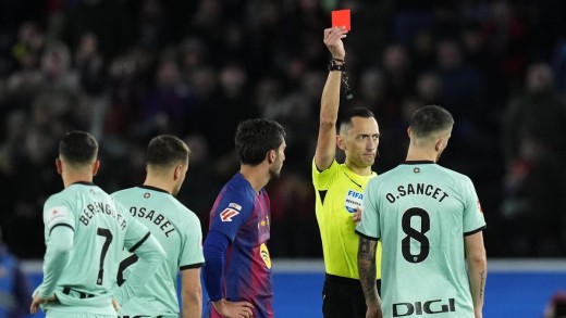 La sanción a la que se expone Sancet por su expulsión ante el Barcelona ¡Más de un partido!