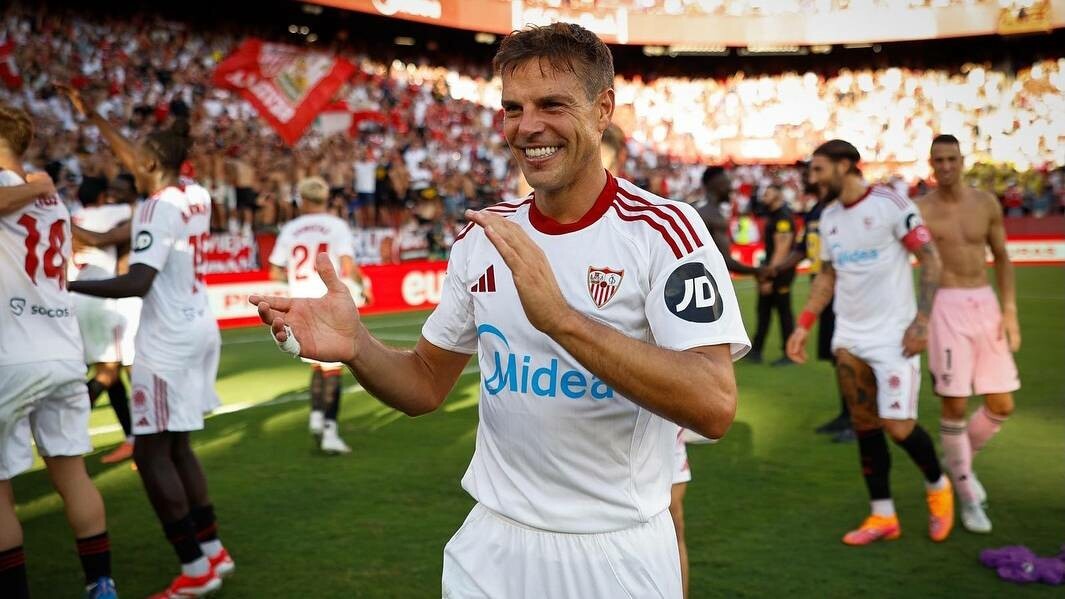 El galimatías de Almeyda con su defensa ante el Betis