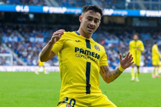 Alberto Moleiro vuela: el canario decide en Donosti y se coloca máximo goleador groguet Alberto Moleiro vuela: el canario decide en Donosti y se coloca máximo goleador groguet