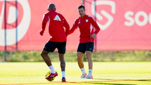 El Sevilla se ejercita con ocho bajas este martes El Sevilla se ejercita con ocho bajas este martes