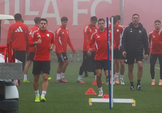 El Sevilla suma una nueva baja en el entrenamiento de este sábado y ya son siete El Sevilla suma una nueva baja en el entrenamiento de este sábado y ya son siete