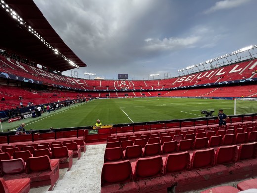 Alineaciones confirmadas del Sevilla - Levante ¡Isaac Romero y Castrín suplentes!