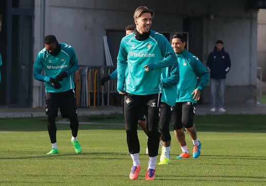 Diario de Sevilla no descarta rotaciones esta jornada en el Betis