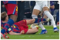 Will De Jong be able to play in LaLiga next match? Will De Jong be able to play in LaLiga next match?