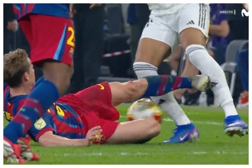 Will De Jong be able to play in LaLiga next match?