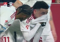 Rubén Vargas gets injured again and worries Sevilla Rubén Vargas gets injured again and worries Sevilla