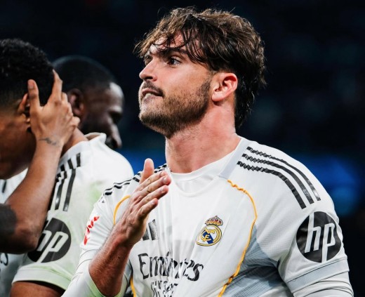 El motivo del cambio de Asencio en el descanso ante el Mónaco ¿Lesión?