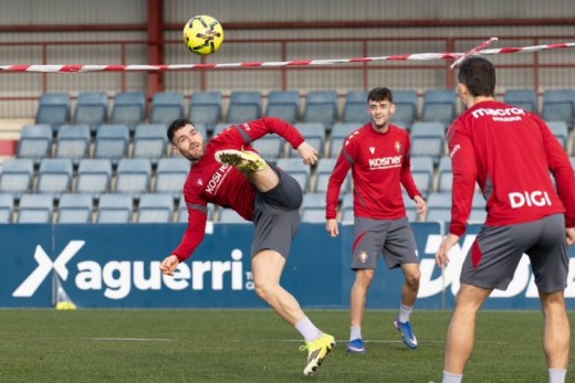 Osasuna suma dos bajas importantes en la sesión de este jueves