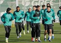 Última hora sobre las molestias de Antony, Cucho Hernández, Bellerín y Chimy Ávila