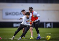 Hugo Duro y Danjuma encienden las alarmas en el Valencia