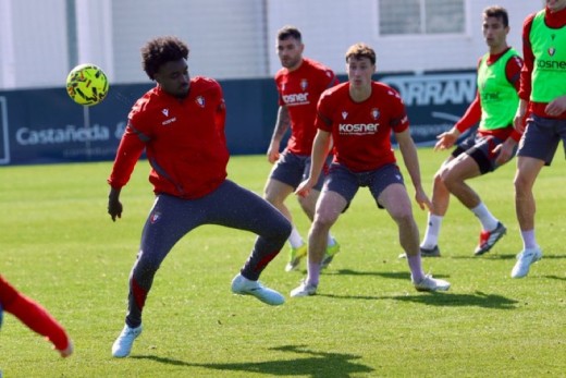 Lisci ensaya ataque para enfrentarse al Valencia y recibe novedades con Boyomo