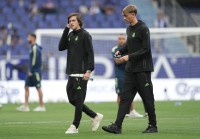 Mastantuno, Huijsen y Carreras serán baja ante el Celta de Vigo