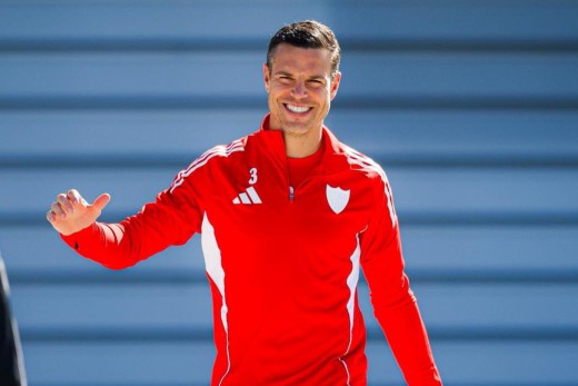 ¿Por qué no jugó Azpilicueta en Barcelona?