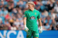 Las pruebas a Radu descartan lesión y viaja con Rumanía