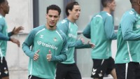 Betis adds another important absence and receives good news with Lo Celso, Antony, and Bellerín