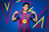 Héctor Fort desata una guerra: Barça, Inter y Leverkusen quieren llevárselo ya