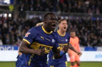 Diabaté da aire al Alavés y deja al Barça sin la Liga de los 100 puntos