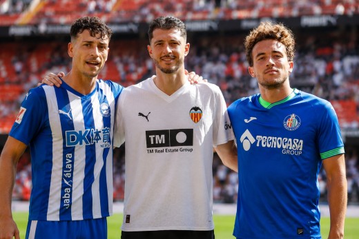 Villarreal acelera por su nuevo jefe en el medio campo