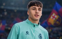 Barcelona studies a low-cost signing for its back line