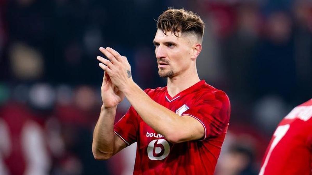 Correia is out. Does Thomas Meunier join?