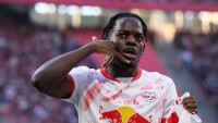 Lukeba gana fuerza en la agenda del Barça