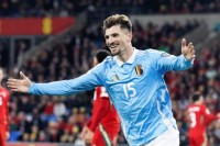 El Valencia no pierde de vista a Meunier mientras Bélgica se juega seguir en el Mundial