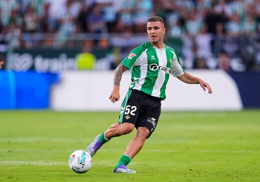 Osasuna entra en la carrera por Pablo García