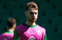 Sevilla stalls Peque's return to Racing Sevilla stalls Peque's return to Racing