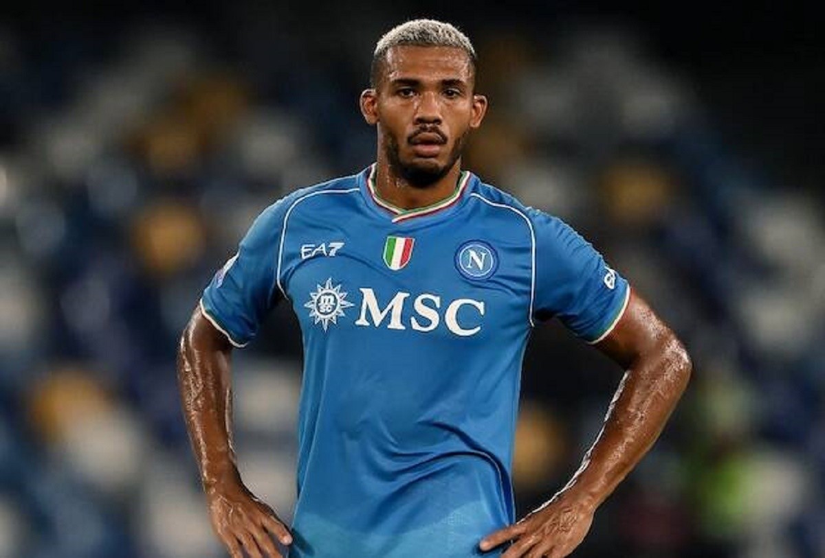 Deportivo steps up the search for centre-backs