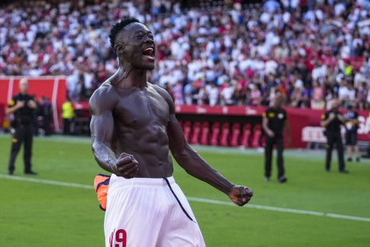 Akor Adams viaja a Venecia y el Sevilla busca sustituto.