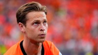 De Jong's knee complicates Barça's planning