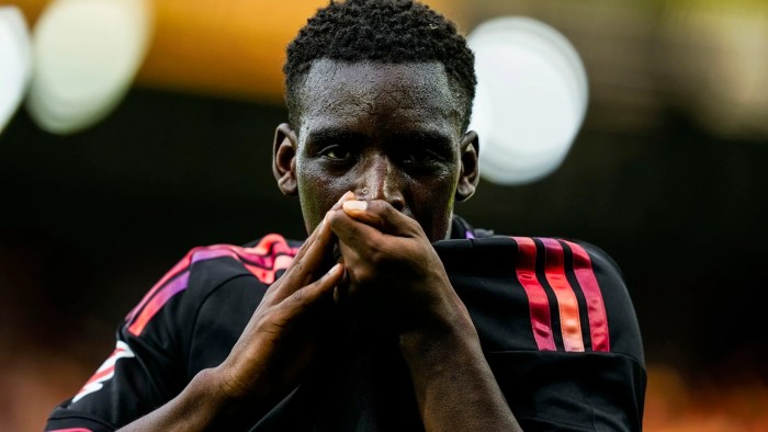 Djibril Sow, a punto de dejar el Sevilla FC para fichar por el Genoa