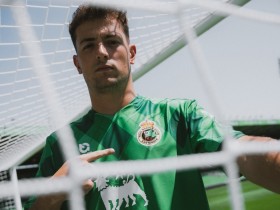 Agirrezabala turns green and white: Racing already has a guardian for its return to La Liga