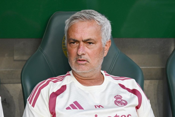 Mourinho quiere deshacerse de estos 3 jugadores
