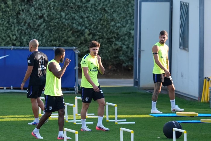 Cholo Simeone perfila su alineación para la primera jornada