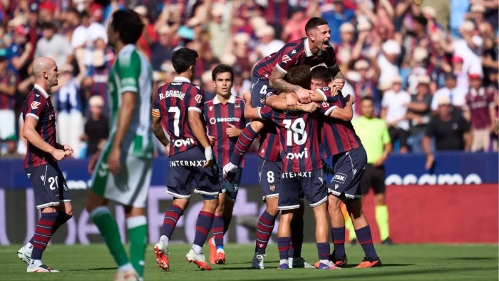 Brugui firma dos goles y gana protagonismo en Comunio