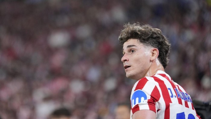 El Atlético atento al futuro de Julián Álvarez y de otras operaciones