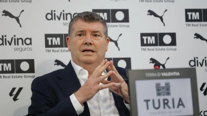 Gourlay defiende la estabilidad del Valencia y respalda a Corberán tras el mercado