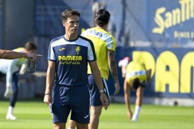 Iñigo Pérez prepares changes and a youth player threatens Villarreal's starting XI