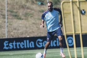 Giraldez shakes up Celta's list: Borja Iglesias returns and Caceres sneaks into the squad