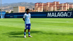 M&aacute;laga sends a warning with Aznou: impresses in training ahead of his debut