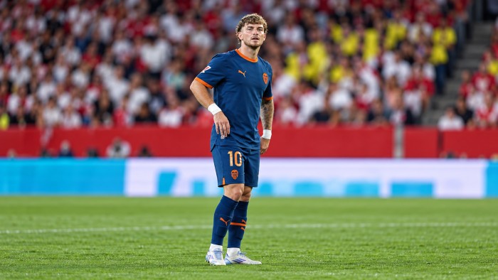 Harvey Elliott hara una pretemporada especial para recuperar su plenitud física