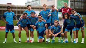 De la Fuente makes a move: Roberto comes in, Espi will have to wait and Cubarsi rests De la Fuente makes a move: Roberto comes in, Espi will have to wait and Cubarsi rests