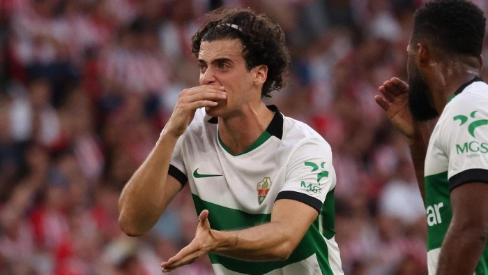 Morcillo soluciona la sangría de goles en el Elche