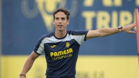 Iñigo Pérez prepares a revolution in Villarreal's XI against Elche Iñigo Pérez prepares a revolution in Villarreal's XI against Elche