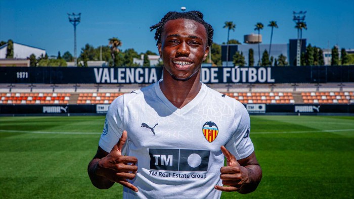 El Liverpool pone sus ojos en David Otorbi